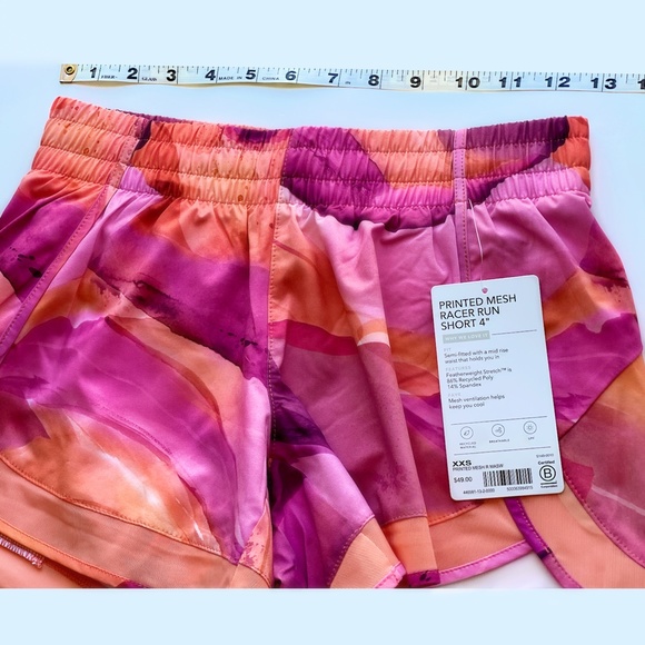 ATHLETA PRINTED MESH RACER RUN SHORT - Picture 8 of 12